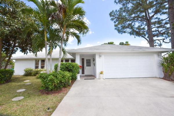 Hidden Oaks, 3025 SW Bridge St, Port St. Lucie, Florida 34953, image 2