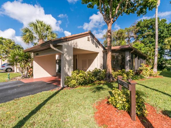 The Horizons Of Boca Lago, 21842 Cypress Cir, Boca Raton, Florida 33433, image 1