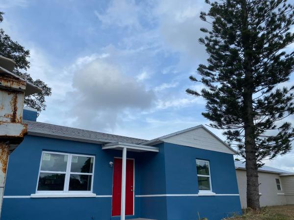 Sunrise Estates, 1004 Nebraska Ave, Fort Pierce, Florida 34950, image 1