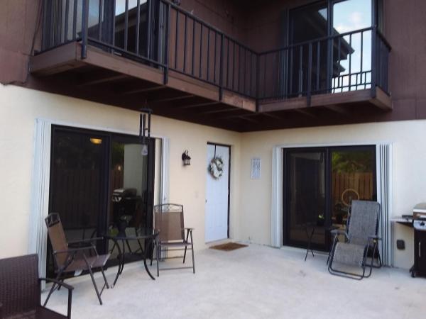 Kirkwood Townhomes, 2872 Kirk Rd, Lake Worth, Florida 33461, image 1