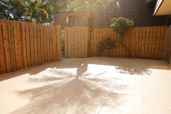 Sandalwood Estates, 210 2nd Ct, Palm Beach Gardens, Florida 33410, image 2