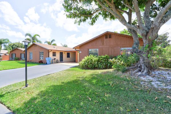 Los Mangos Patio Villas, 500 SE 27th Way, Boynton Beach, Florida 33435, image 1