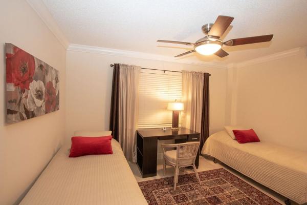 Hidden Harbour Of The Palm Beaches, 896 N Federal Hwy #329, Lantana, Florida 33462, image 2