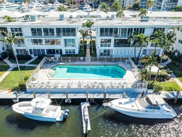 Sunrise Bay Club, 2727 Yacht Club Blvd #3C, Fort Lauderdale, Florida 33304, image 2