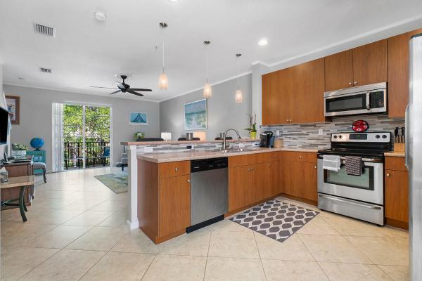 Greenwich At Abacoa, 124 Regions Way, Jupiter, Florida 33458, image 1