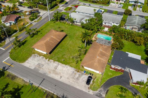Esmonda Gardens, 843 SW 14th Ct #1-4, Fort Lauderdale, Florida 33315, image 1
