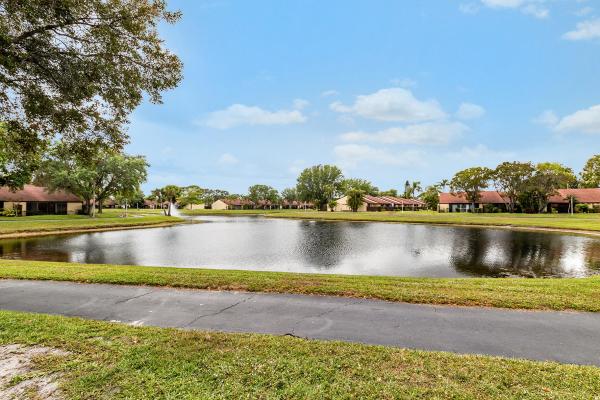 The Palm Club, 1022 Green Pine Blvd #G, West Palm Beach, Florida 33409, image 2