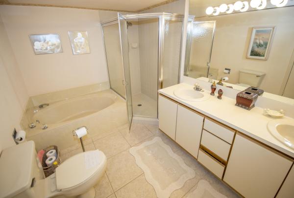 Half Moon Bay, 107 Half Moon Cir #B2, Hypoluxo, Florida 33462, image 1