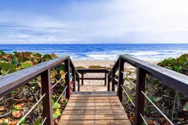 Ocean Manor, 5500 Old Ocean Blvd #102, Ocean Ridge, Florida 33435, image 2
