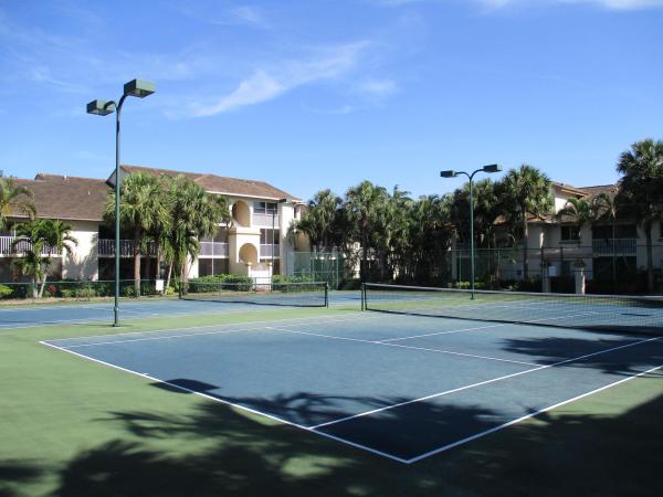 The Sterling Villages Of Palm Beach Lakes, 20205 Glenmoor Dr, West Palm Beach, Florida 33409, image 1