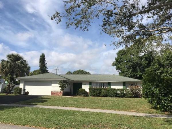 Yacht Club, 885 Fathom Rd W, North Palm Beach, Florida 33408, image 1