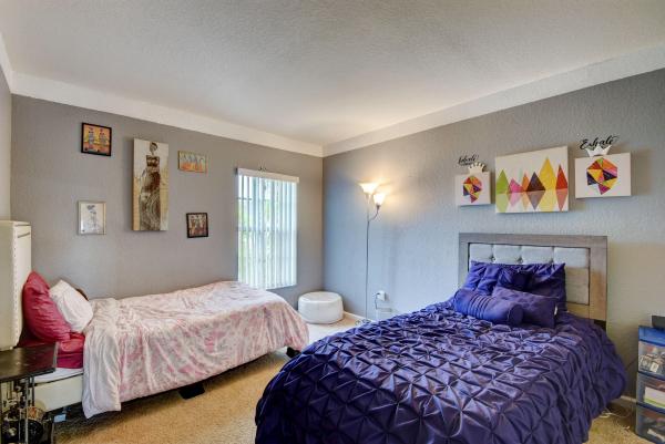 Emerald Lake Townhomes, 4201 Emerald Vis, Lake Worth, Florida 33461, image 1