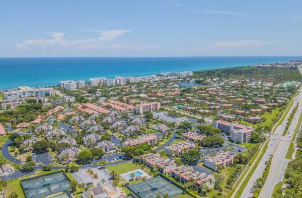 Tennis Villas At Jupiter Ocean & Racquet Club, 1605 S Us Highway 1, Jupiter, Florida 33477, image 1