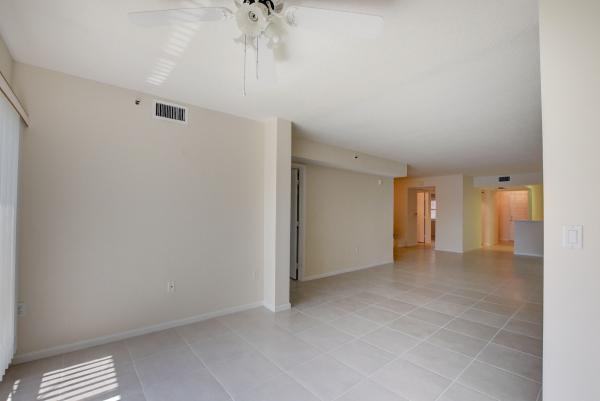 Regal Shores North At Coral Lakes, 5842 Crystal Shores Dr #204, Boynton Beach, Florida 33437, image 3