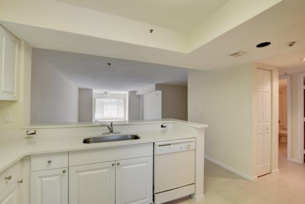 Regal Shores North At Coral Lakes, 5842 Crystal Shores Dr #204, Boynton Beach, Florida 33437, image 1