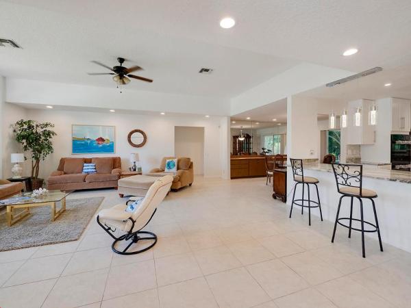 Wiltshire Village Of Greenview Shores 2, 1324 Brampton Cv, Wellington, Florida 33414, image 1