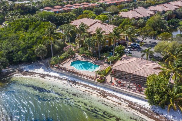 3 Via Lago, Boynton Beach, Florida 33435, image 1