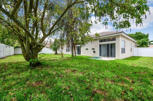 Las Colinas Village, 6762 Las Colinas Ct, Lake Worth, Florida 33463, image 1