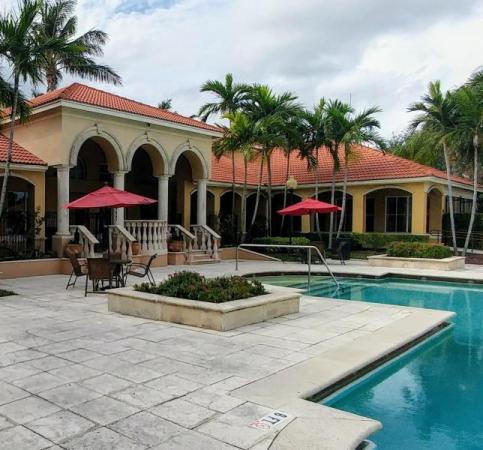 Emerald Isle At Laguna Lakes, 4131 San Marino Blvd #206, West Palm Beach, Florida 33409, image 1