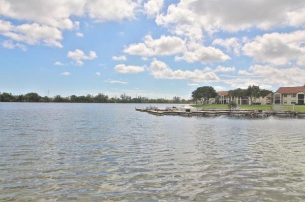 Freedom Square, 703 Freedom Ct, Deerfield Beach, Florida 33442, image 1
