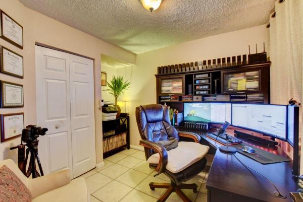 Banyan Lake, 8201 Thames Blvd #D, Boca Raton, Florida 33433, image 2