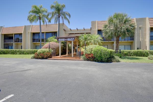 Plaza Court At The Fountains Country Club, 4661 Fountains Dr S #212, Lake Worth, Florida 33467, image 1