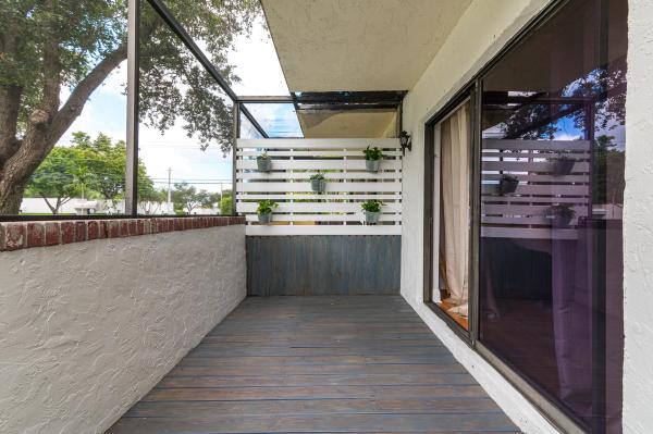 Centre Hill Courts, 875 NW 13th St #3210, Boca Raton, Florida 33486, image 1