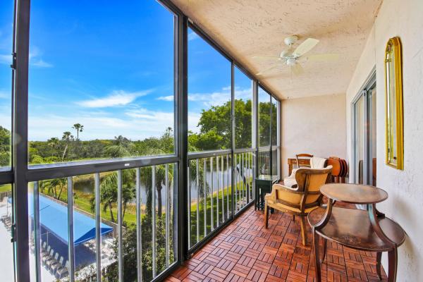 Huntington Lakes 4, 7341 Amberly Ln #403, Delray Beach, Florida 33446, image 1
