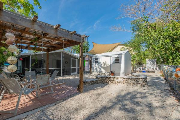 239 S Bay Harbor Dr, Florida 33037, image 1