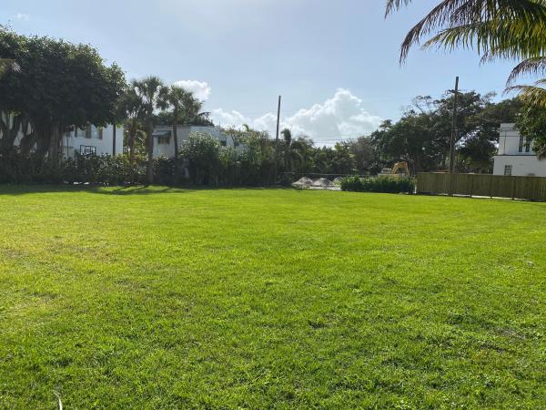 Lakewood, 212 E Lakewood Rd, West Palm Beach, Florida 33405, image 1