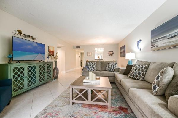Huntington Lakes 1, 6585 Kensington Ln #106, Delray Beach, Florida 33446, image 1
