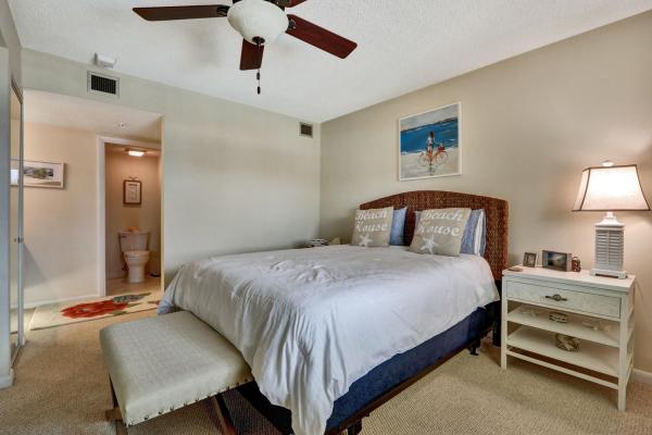 The Marina At The Bluffs, 1501 Marina Isle Way #305, Jupiter, Florida 33477, image 2