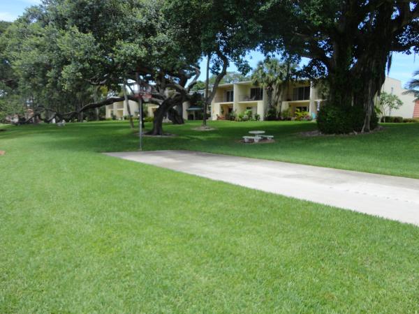 Royale Harbour Of North Palm Beach, 398 Golfview Rd #F, North Palm Beach, Florida 33408, image 3