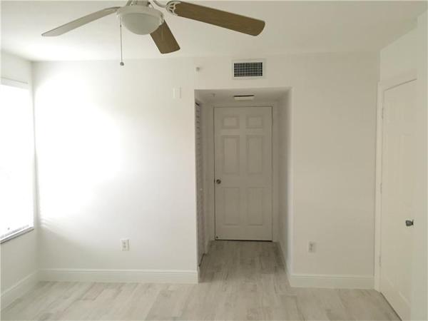 Mirabella Villas, 901 Villa Cir, Boynton Beach, Florida 33435, image 1