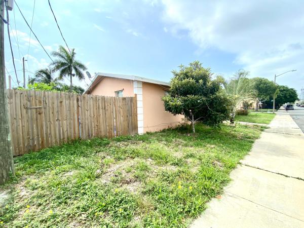 Forest Ridge Park, 6512 Norton Ave, West Palm Beach, Florida 33405, image 1