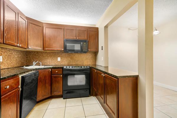 Pine Ridge At Haverhill, 4975 Sable Pine Cir #A1, West Palm Beach, Florida 33417, image 3