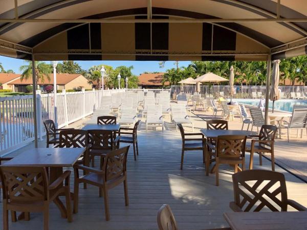 Pine Ridge North 2, 609 Sea Pine Way #D2, Greenacres, Florida 33415, image 3