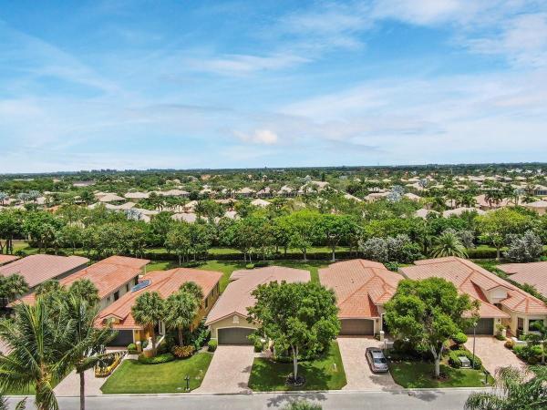 Tivoli Lakes, 7166 Boscanni Dr, Boynton Beach, Florida 33437, image 2