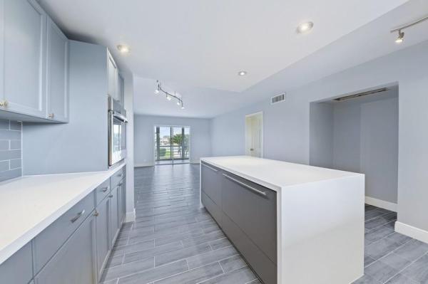 Lake Clarke Gardens, 2724 N Garden Dr N #202, Lake Worth, Florida 33461, image 1