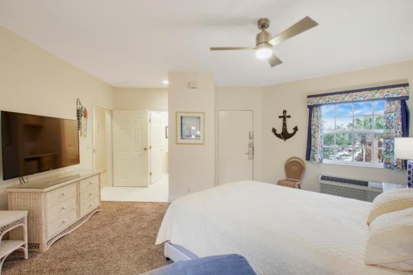 Castle Pines, 8358 Mulligan Cir, Port St. Lucie, Florida 34986, image 1