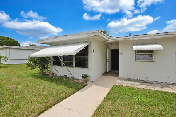 Pointe Overlook, 1053 N Oakridge Cir, Lake Worth, Florida 33462, image 1