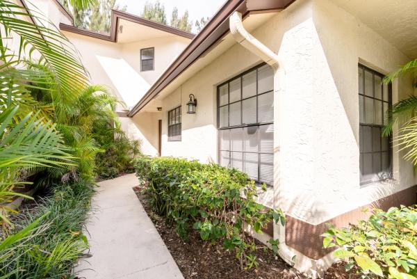 Boca Ridge Glen, 20779 Boca Ridge Dr N, Boca Raton, Florida 33428, image 2