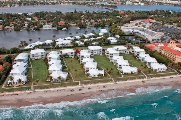 La Coquille Club Villas, 450 S Ocean Blvd #305C, Manalapan, Florida 33462, image 1