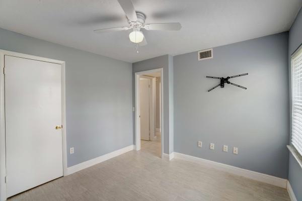Villas On The Green, 717 S Us Highway 1 #203, Jupiter, Florida 33477, image 3