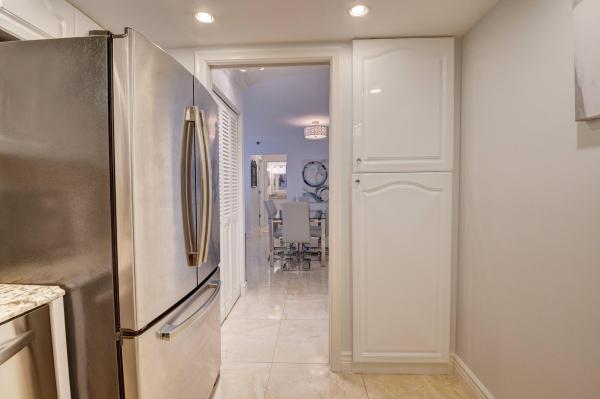 Ambassadors East, 3215 S Ocean Blvd #510, Highland Beach, Florida 33487, image 3