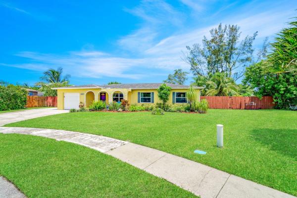 Palmetto Pines, 22206 Aquila St, Boca Raton, Florida 33428, image 1