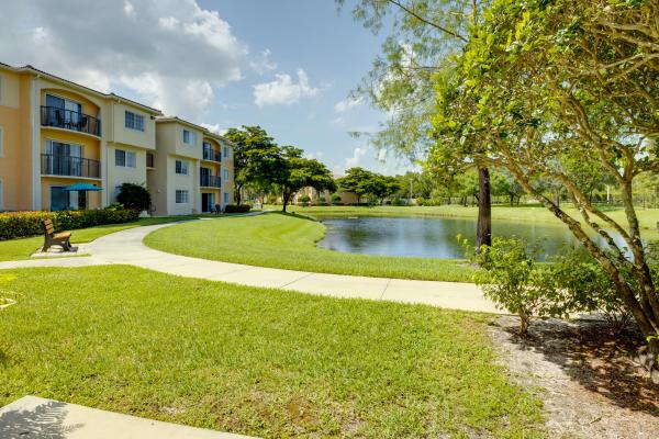Grand View At Crestwood, 700 S Crestwood Ct #701, Royal Palm Beach, Florida 33411, image 3
