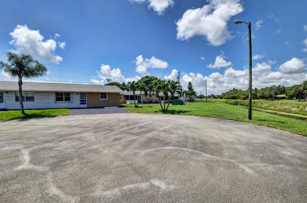 Imperial Villas, 2806 Regency Ct, Delray Beach, Florida 33445, image 2