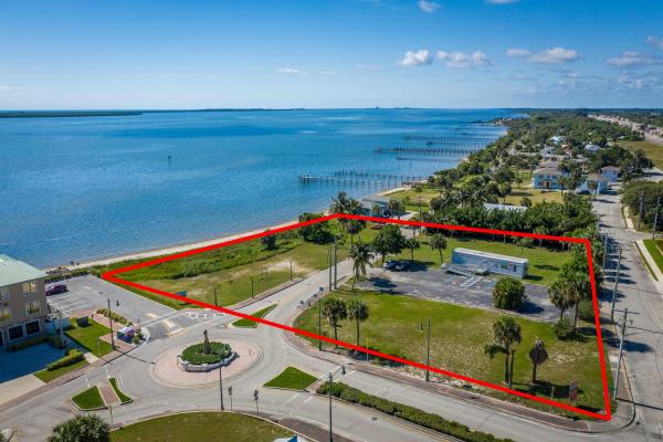 Fort Pierce Residential, 411 S Indian River Dr, Fort Pierce, Florida 34950, image 2