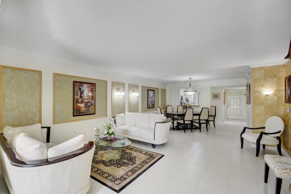 Coral Cove At Coral Lakes, 12511 Imperial Isle Dr #206, Boynton Beach, Florida 33437, image 3